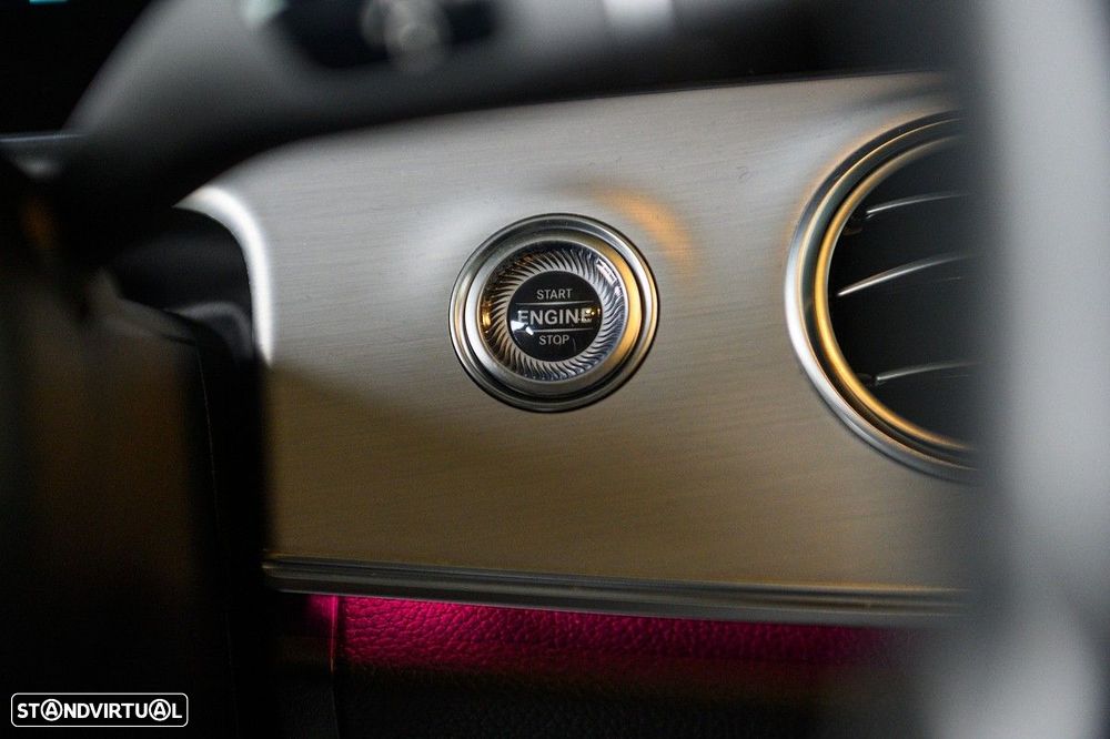 Mercedes-Benz E 300 de Avantgarde - 47