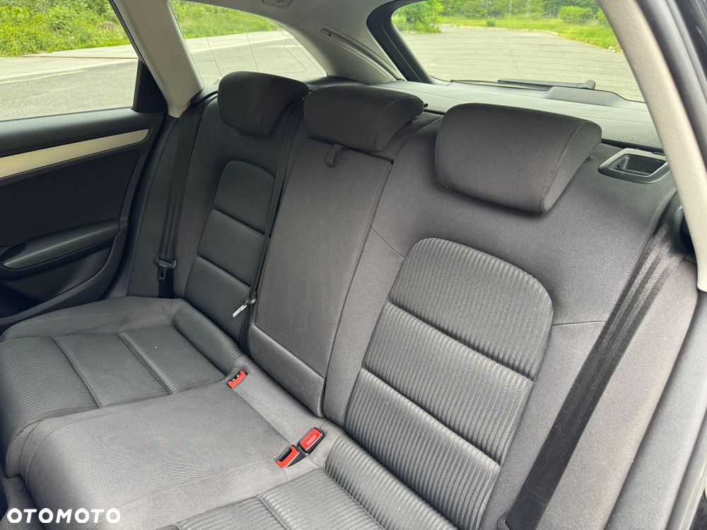 Audi A4 Avant 2.0 TDI e DPF Ambiente - 16