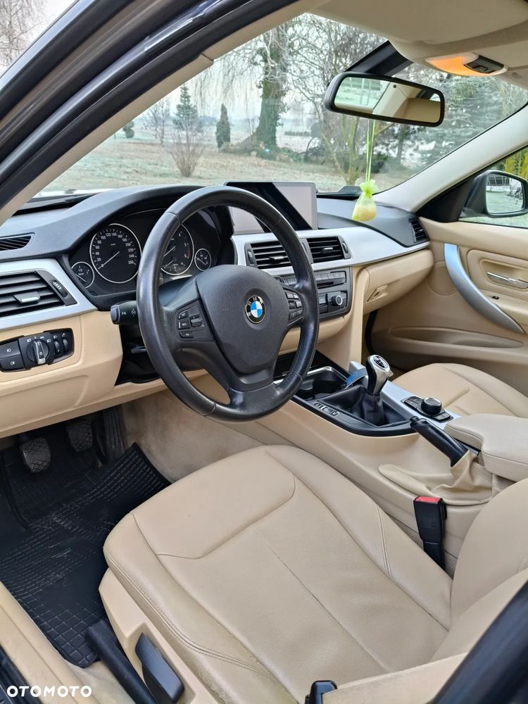 BMW Seria 3 316d - 11