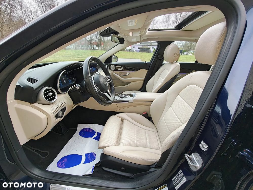 Mercedes-Benz Klasa C 300 9G-TRONIC Exclusive - 13