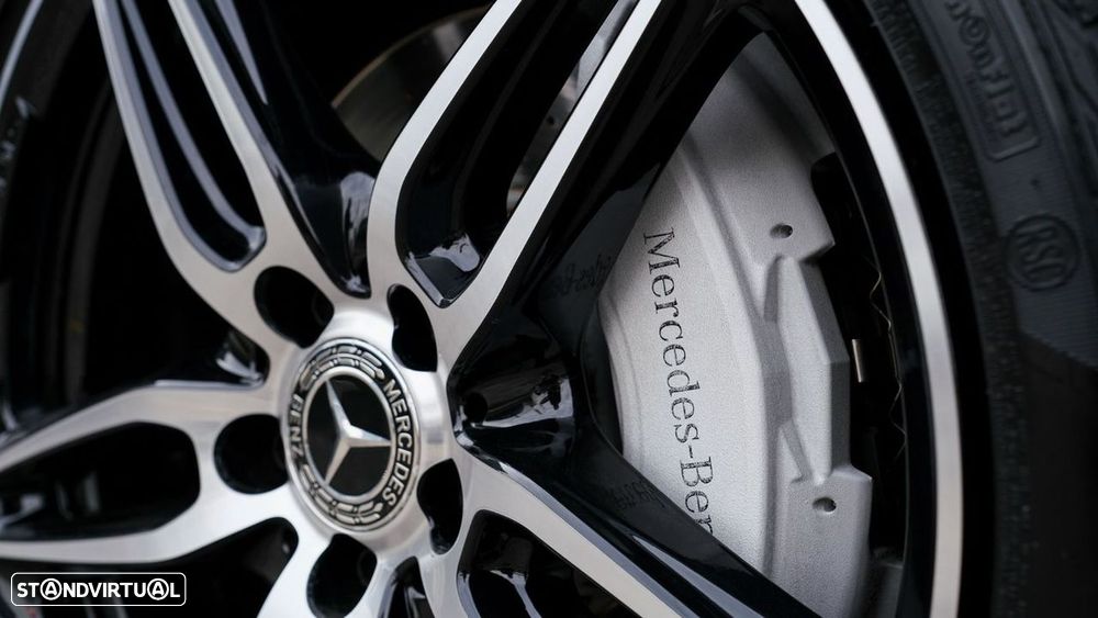 Mercedes-Benz E 220 d AMG Line 7L - 32