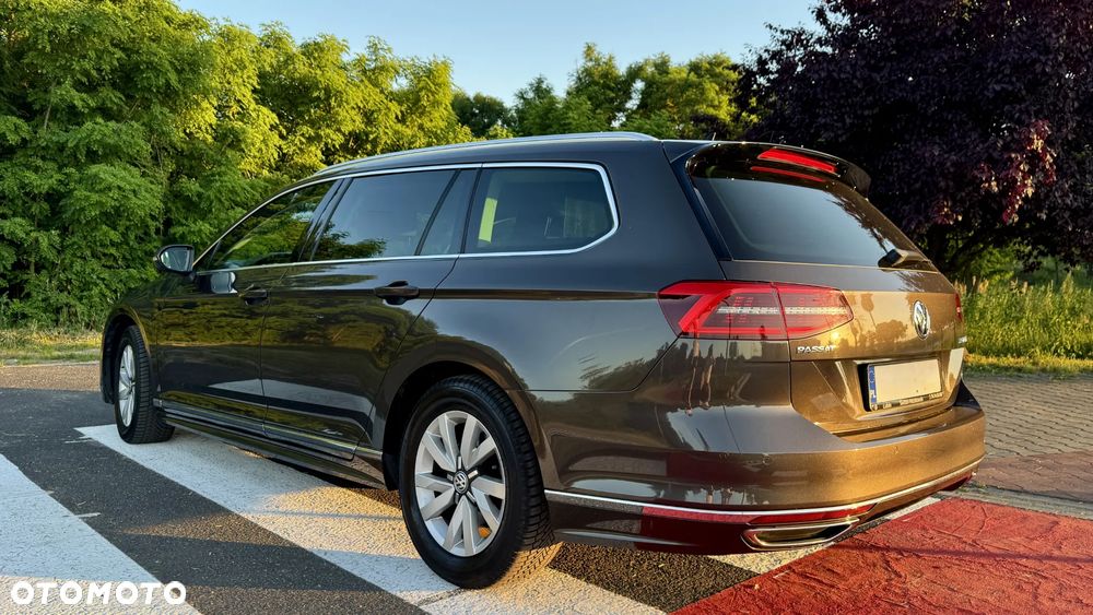 Volkswagen Passat 2.0 TDI SCR (BlueMotion Technology) DSG Highline - 4