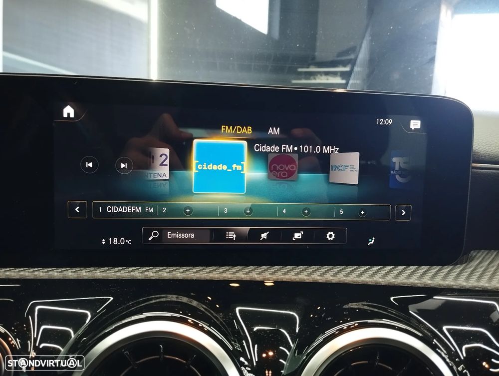 Mercedes-Benz A 250 e Progressive - 34