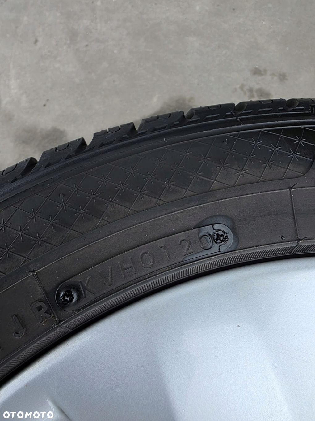 OPEL ASTRA J IV ZAFIRA C KOŁA FELGI ALUMINIOWE R17 5x115 OPONY ZIMA 225/50 - 8