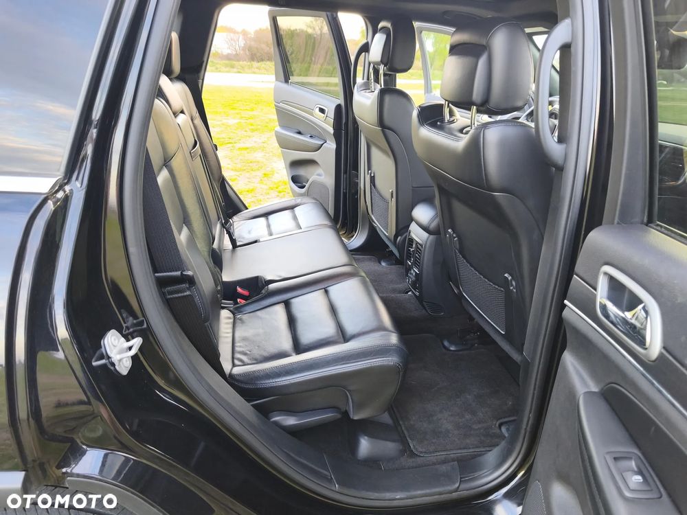Jeep Grand Cherokee - 14