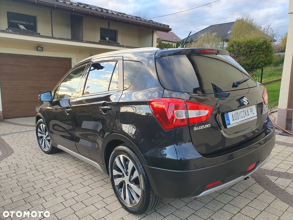 Suzuki SX4 S-Cross 1.4 T Premium 4WD - 38