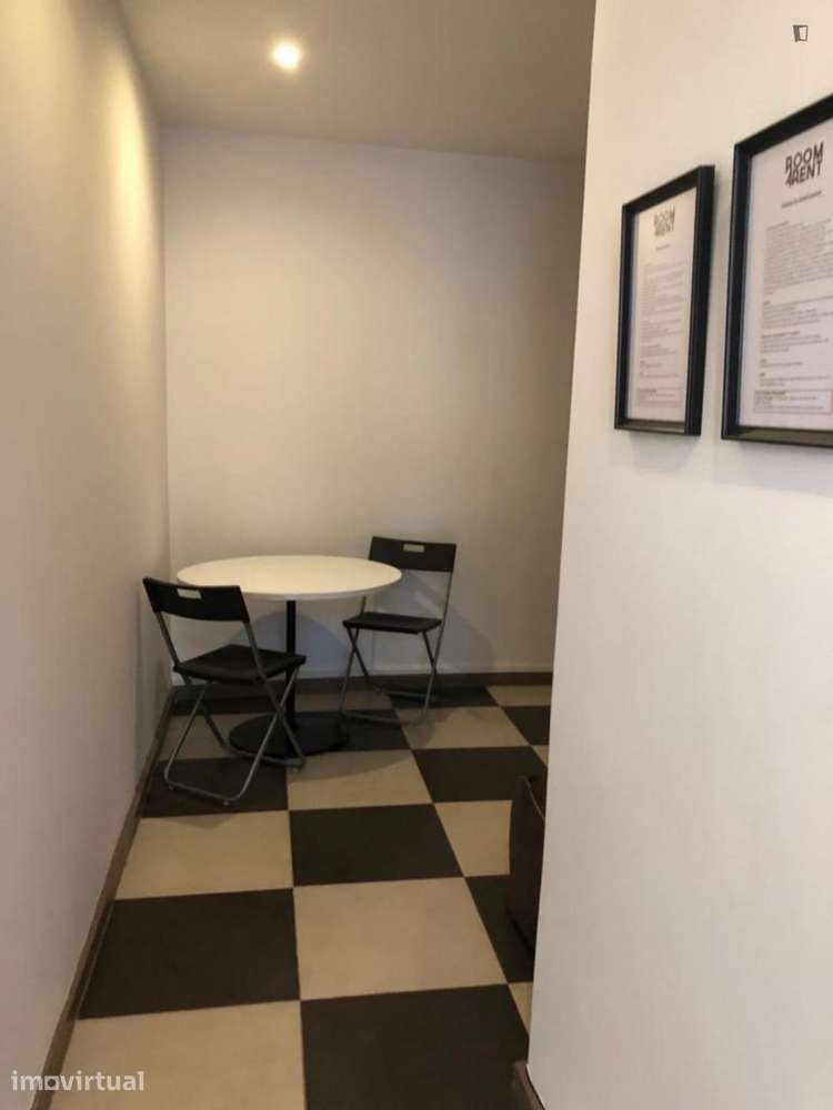 Casa com 2 quartos - localizado em Paranhos Porto - Grande imagem: 5/13