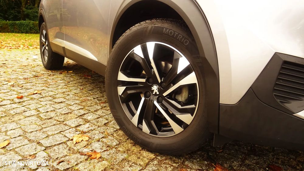 Peugeot 2008 PureTech 130 Allure - 6