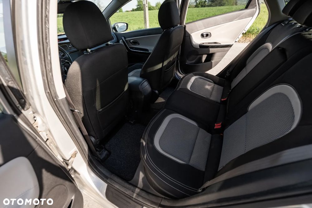 Kia Ceed 1.6 CRDi Business Line - 10