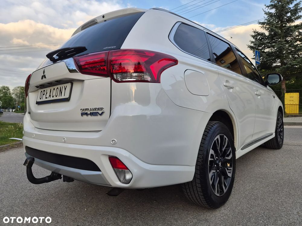 Mitsubishi Outlander - 22