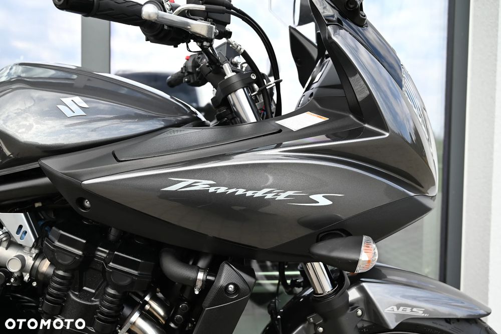 Suzuki Bandit - 23
