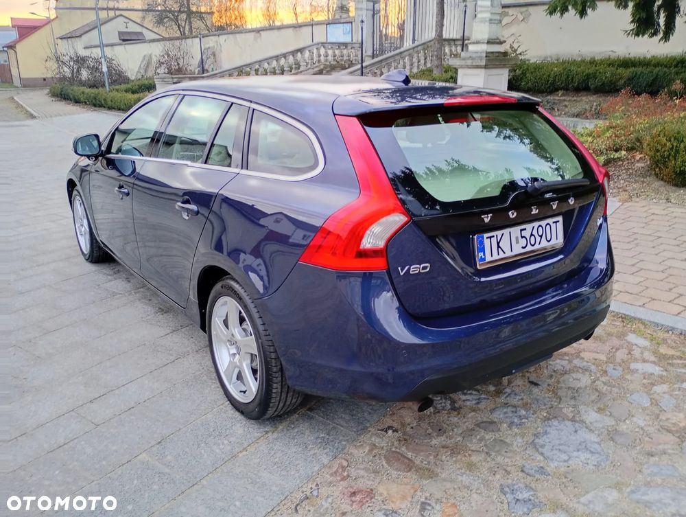 Volvo V60 T4 Edition - 4
