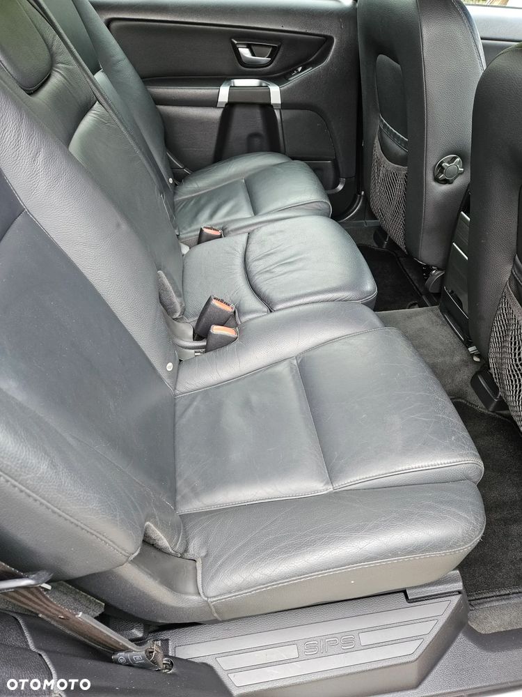 Volvo XC 90 - 22