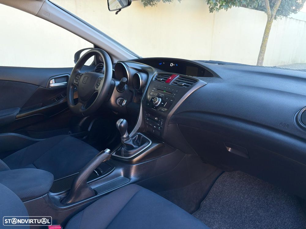 Honda Civic 1.4 i-VTEC Sport - 31