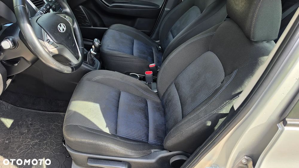 Hyundai ix20 1.4 blue Comfort - 19