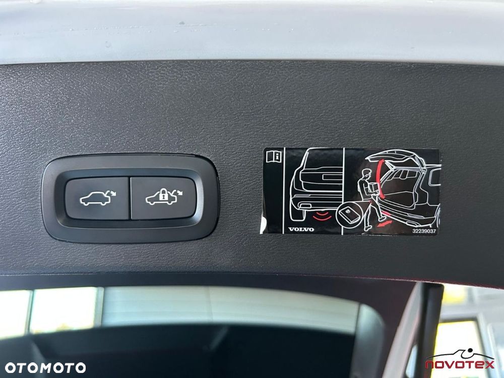 Volvo XC 40 - 20
