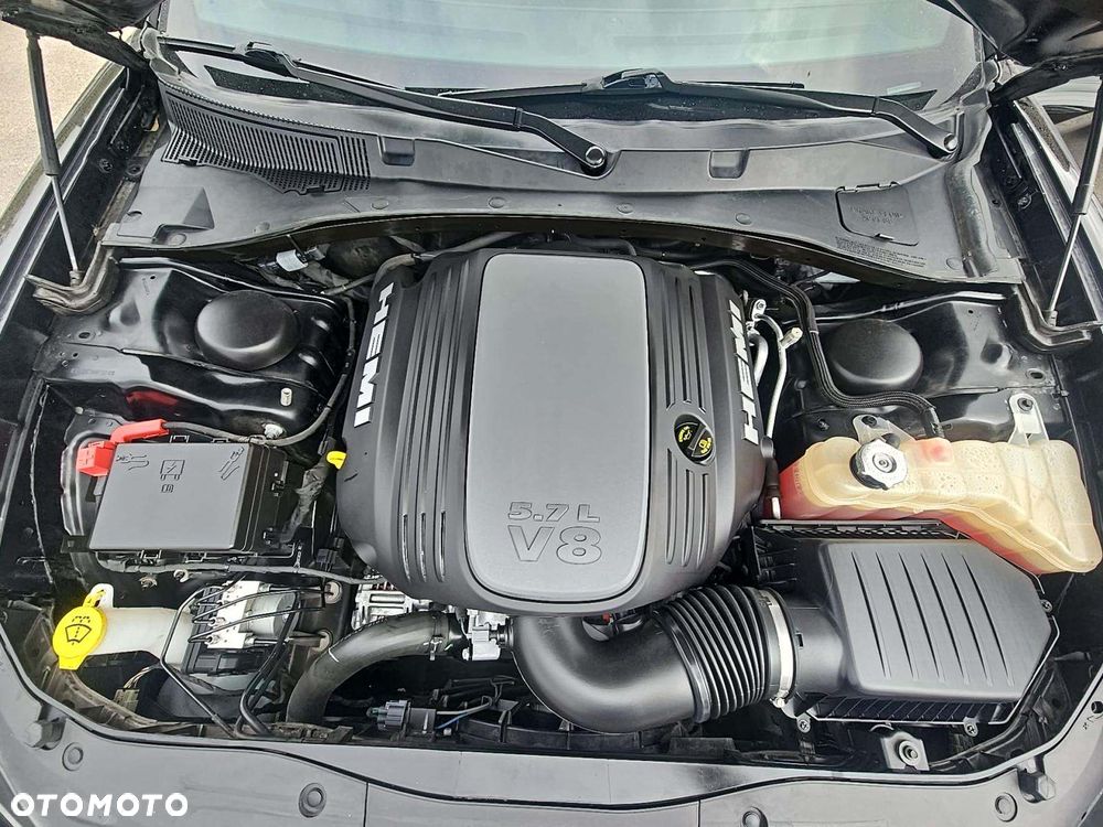 Dodge Charger 5.7 R/T - 8