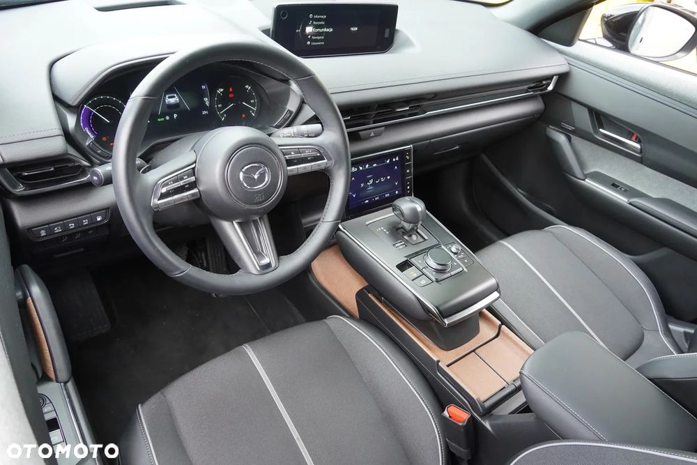 Mazda MX-30 R-EV PHEV Makoto - 23