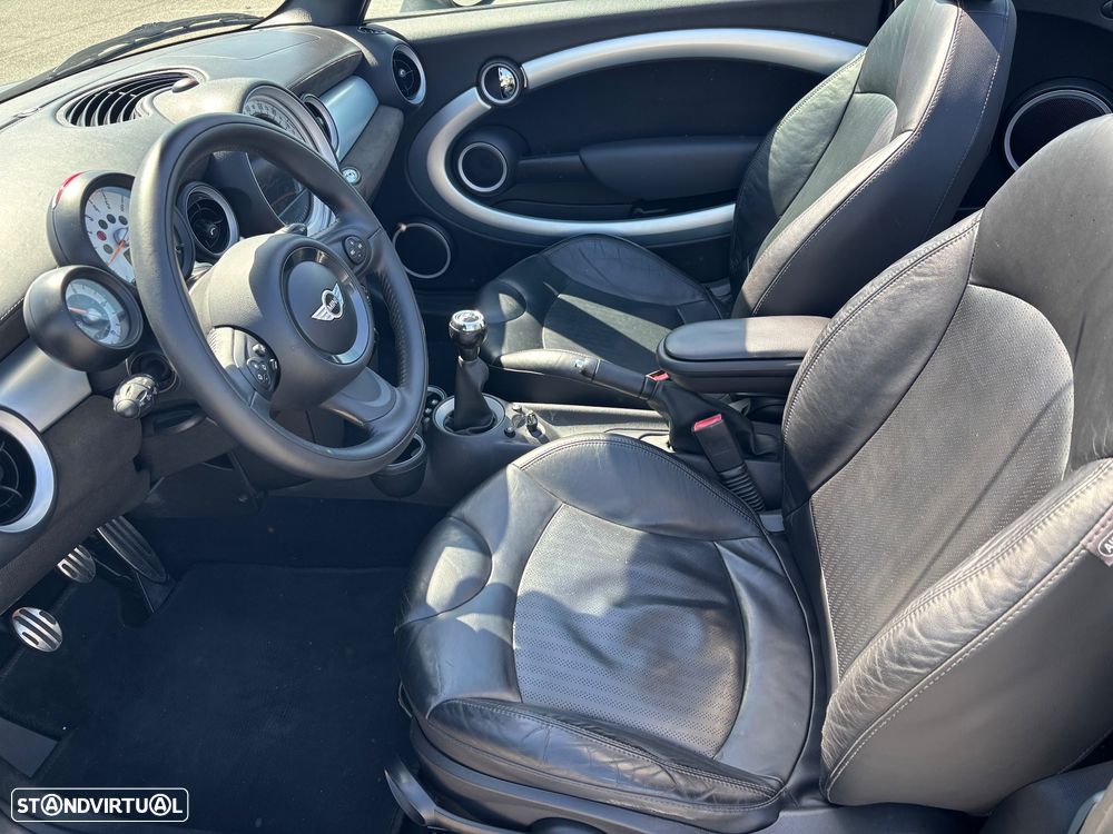 MINI Cabrio Cooper S Highgate - 27