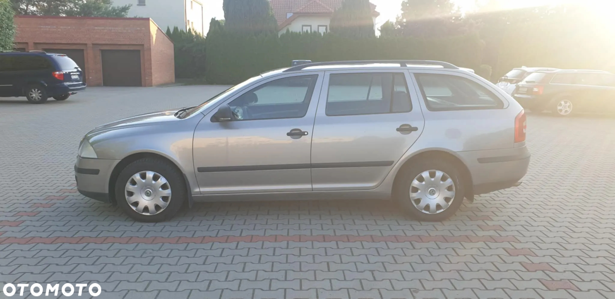 Skoda Octavia 1.6 Tour Classic - 2