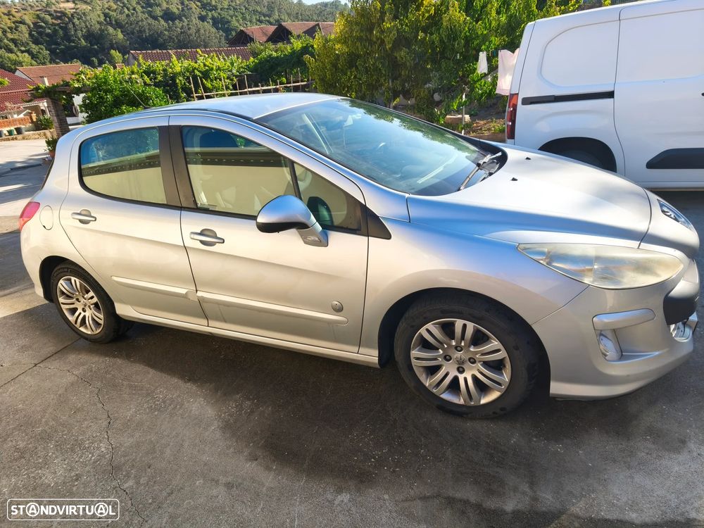 Peugeot 308 1.6 HDi Envy - 3