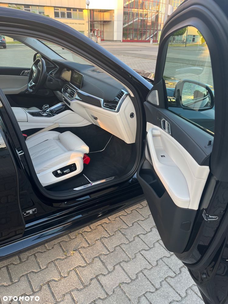 BMW X6 M50i - 7