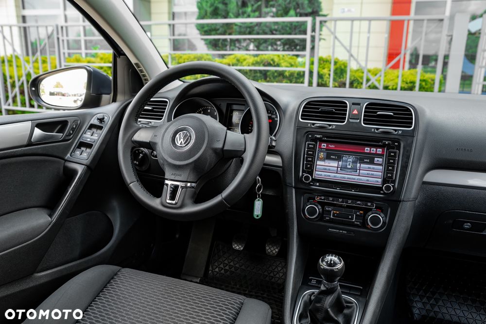 Volkswagen Golf 1.4 Comfortline - 24