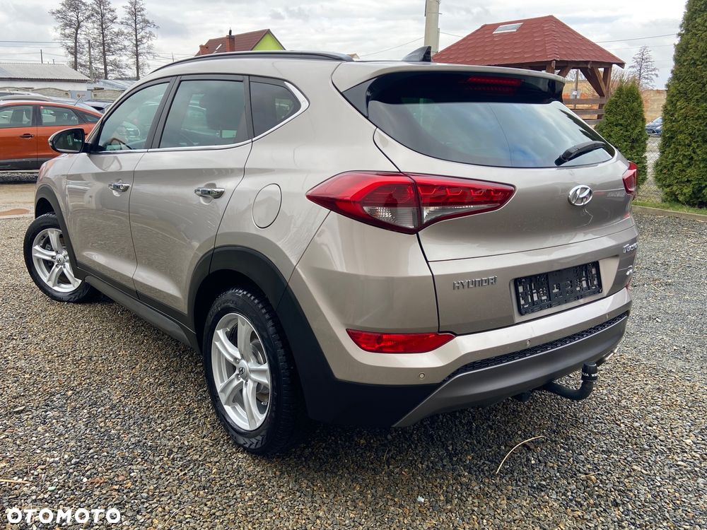 Hyundai Tucson 2.0 CRDI 4WD Premium - 2