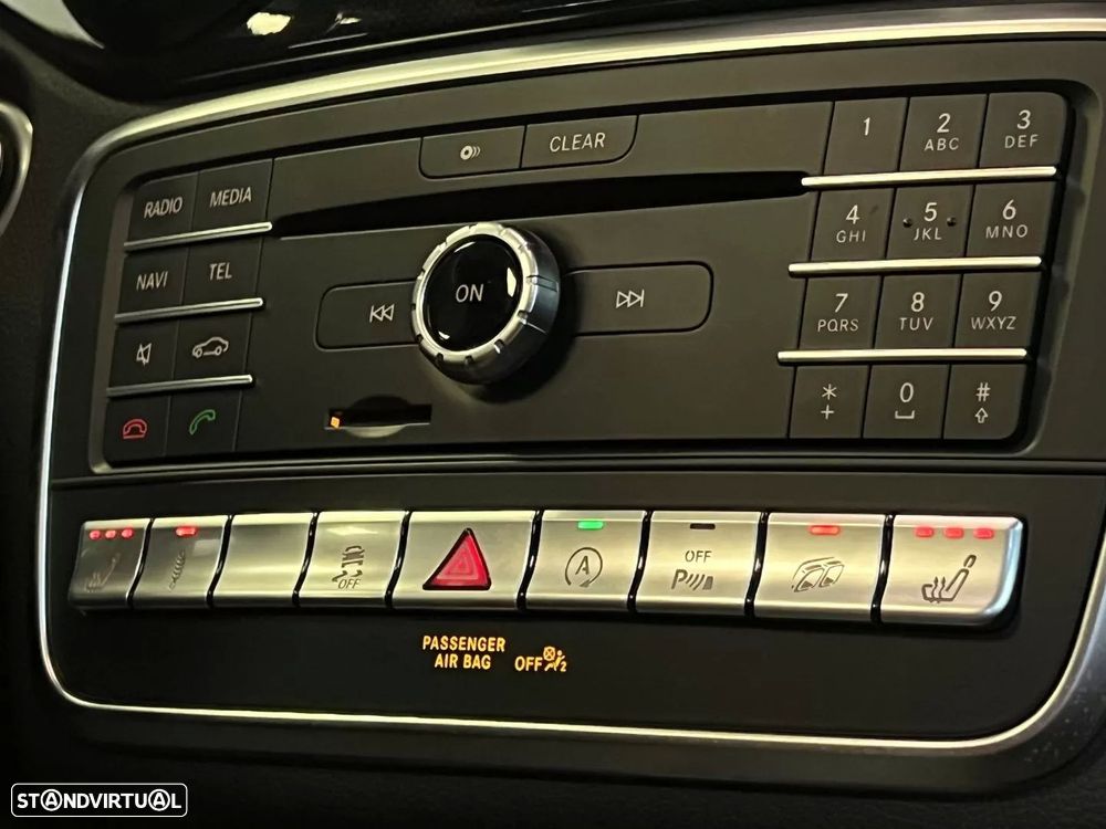 Mercedes-Benz CLA 45 AMG 4Matic Speedshift 7G-DCT Night Edition - 38