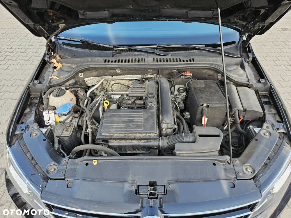 Volkswagen Jetta 1.4 TSI BMT Highline - 27