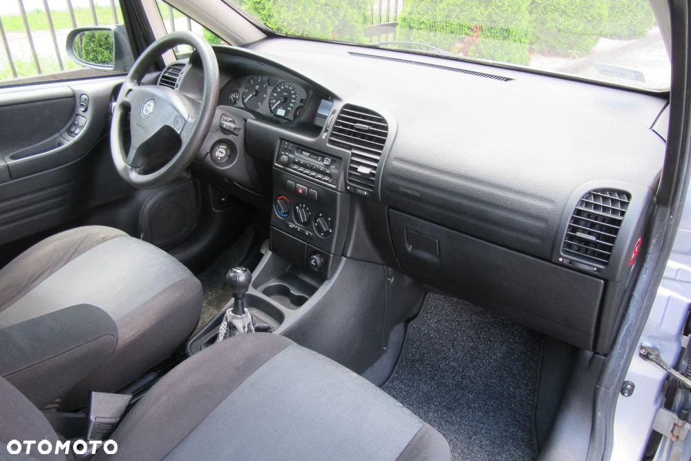 Opel Zafira 2.0 DTI - 5