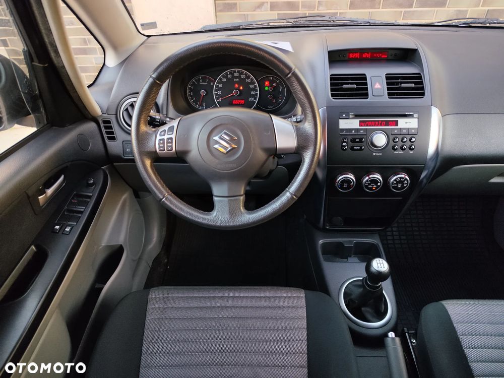 Suzuki SX4 1.6 VVT 4x4 Comfort - 9