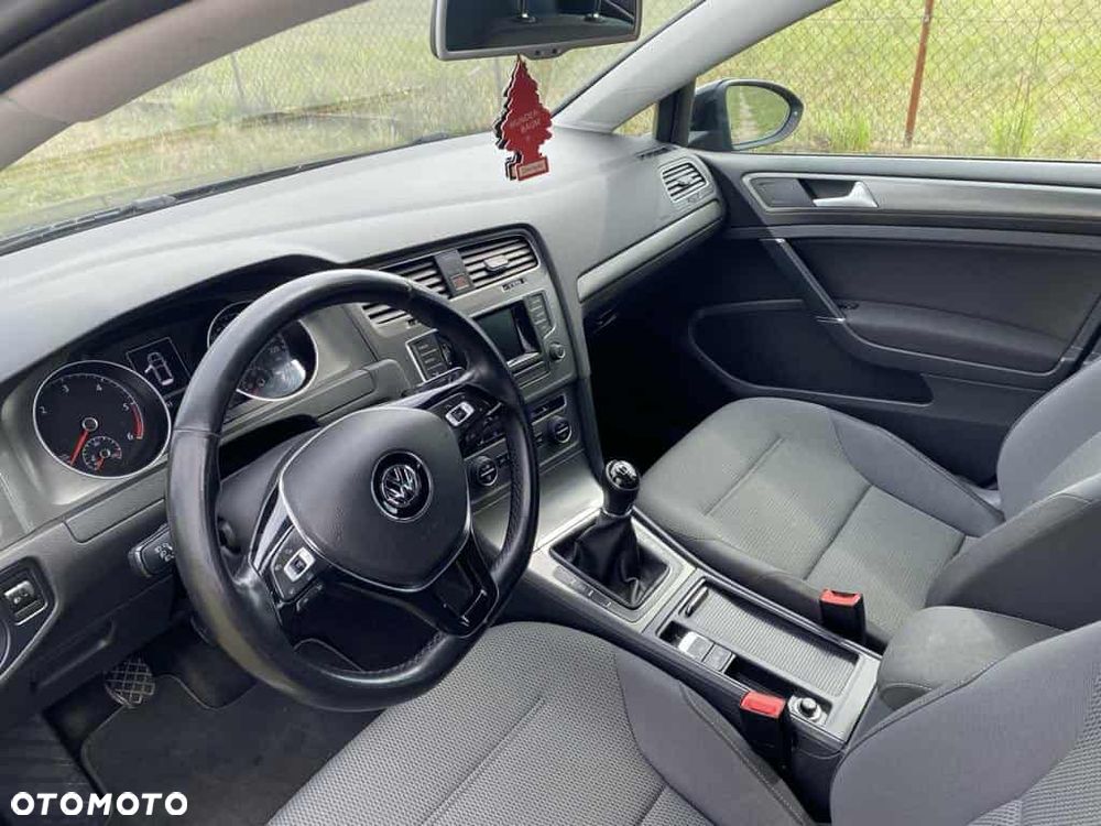 Volkswagen Golf 1.6 TDI BlueMotion Technology Comfortline - 8