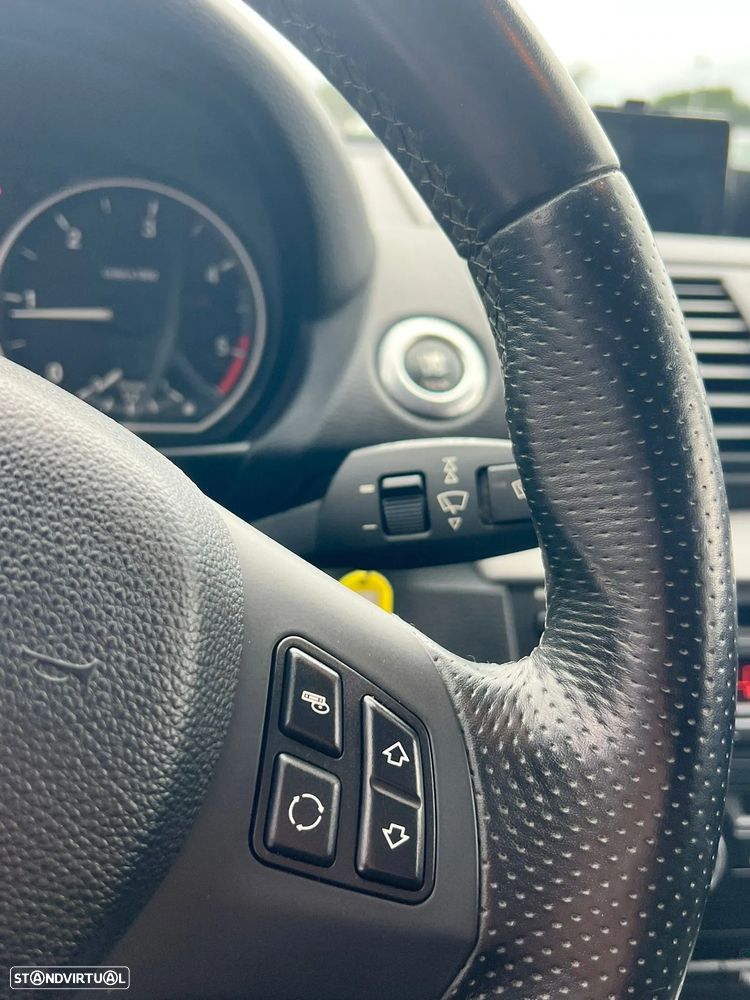 BMW 116 d Pack M - 20