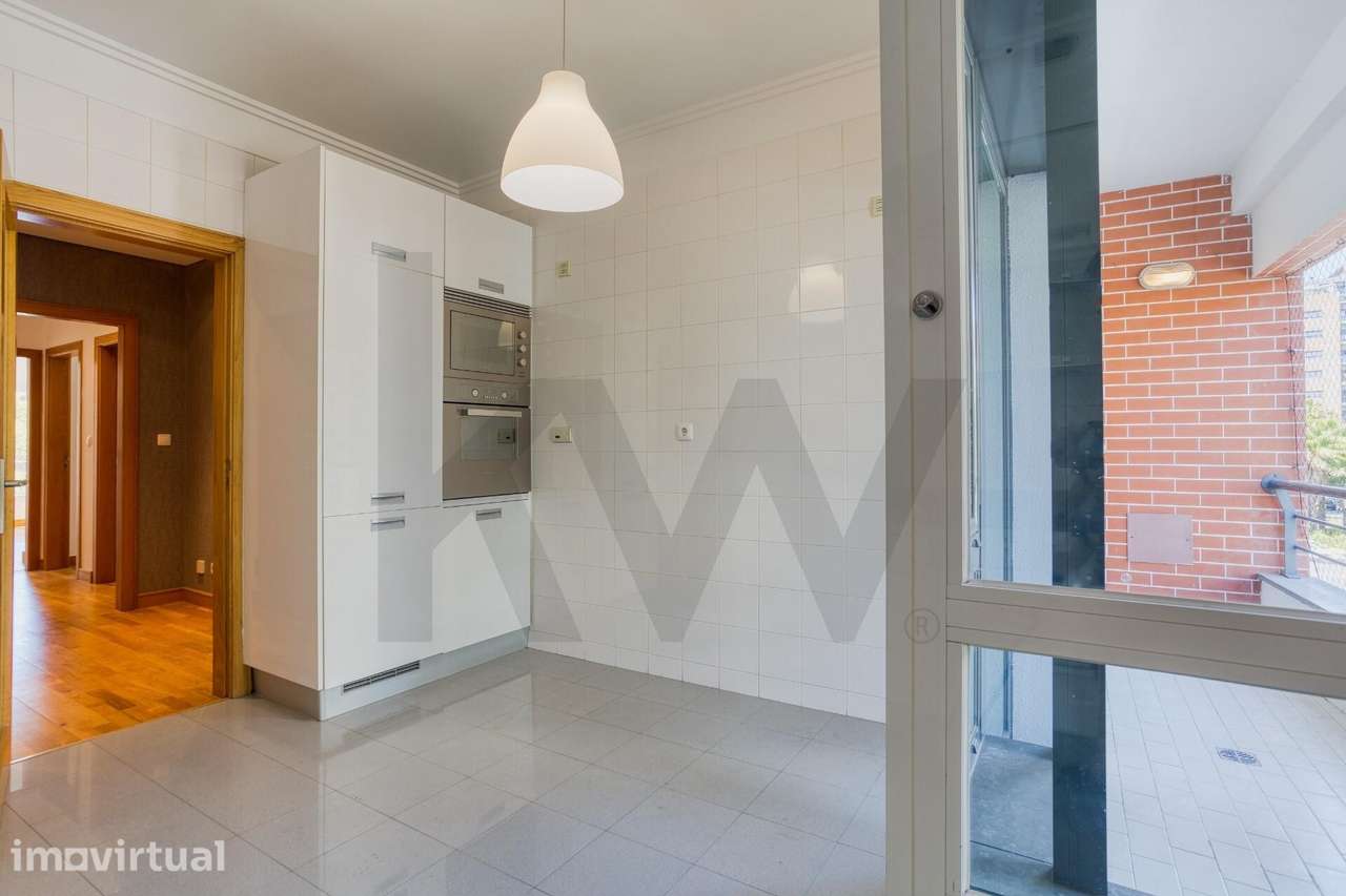 Arrendamento Apartamento T2 Colinas do Cruzeiro | Avenida Miguel Torga - Grande imagem: 5/36