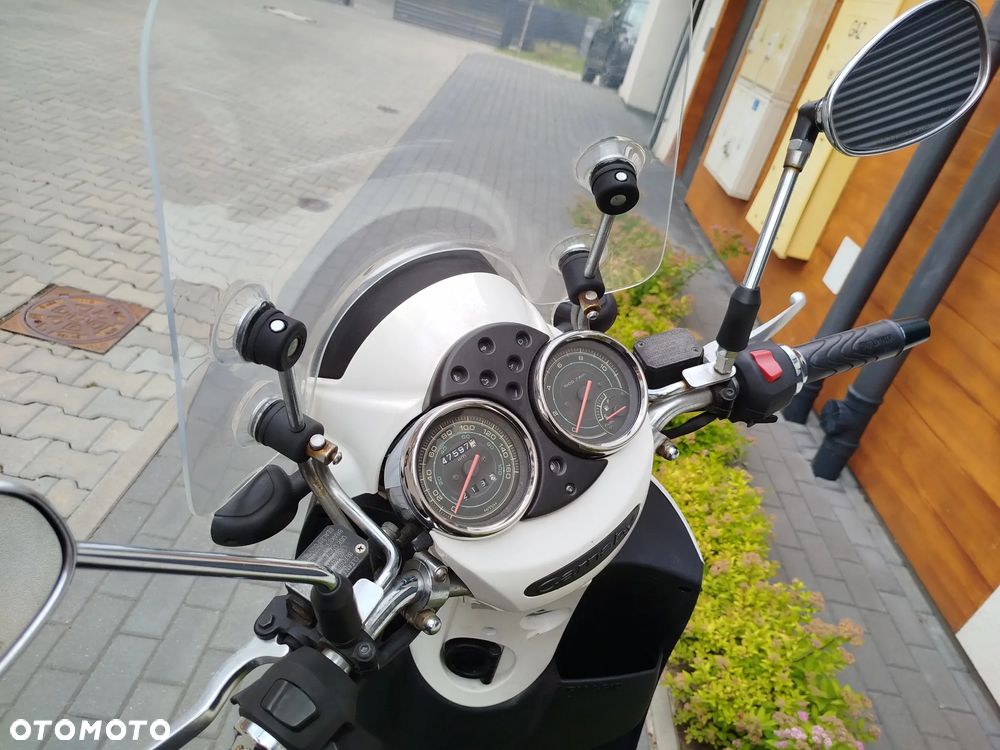 Piaggio Carnaby - 4