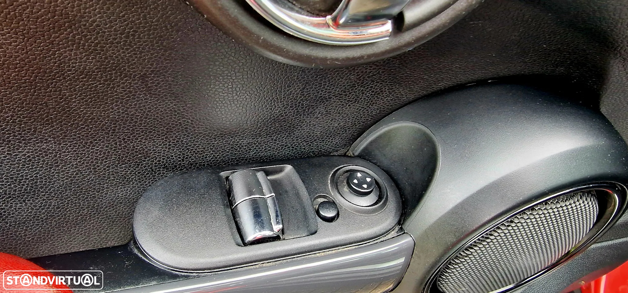 MINI 3 Portas One D - 15