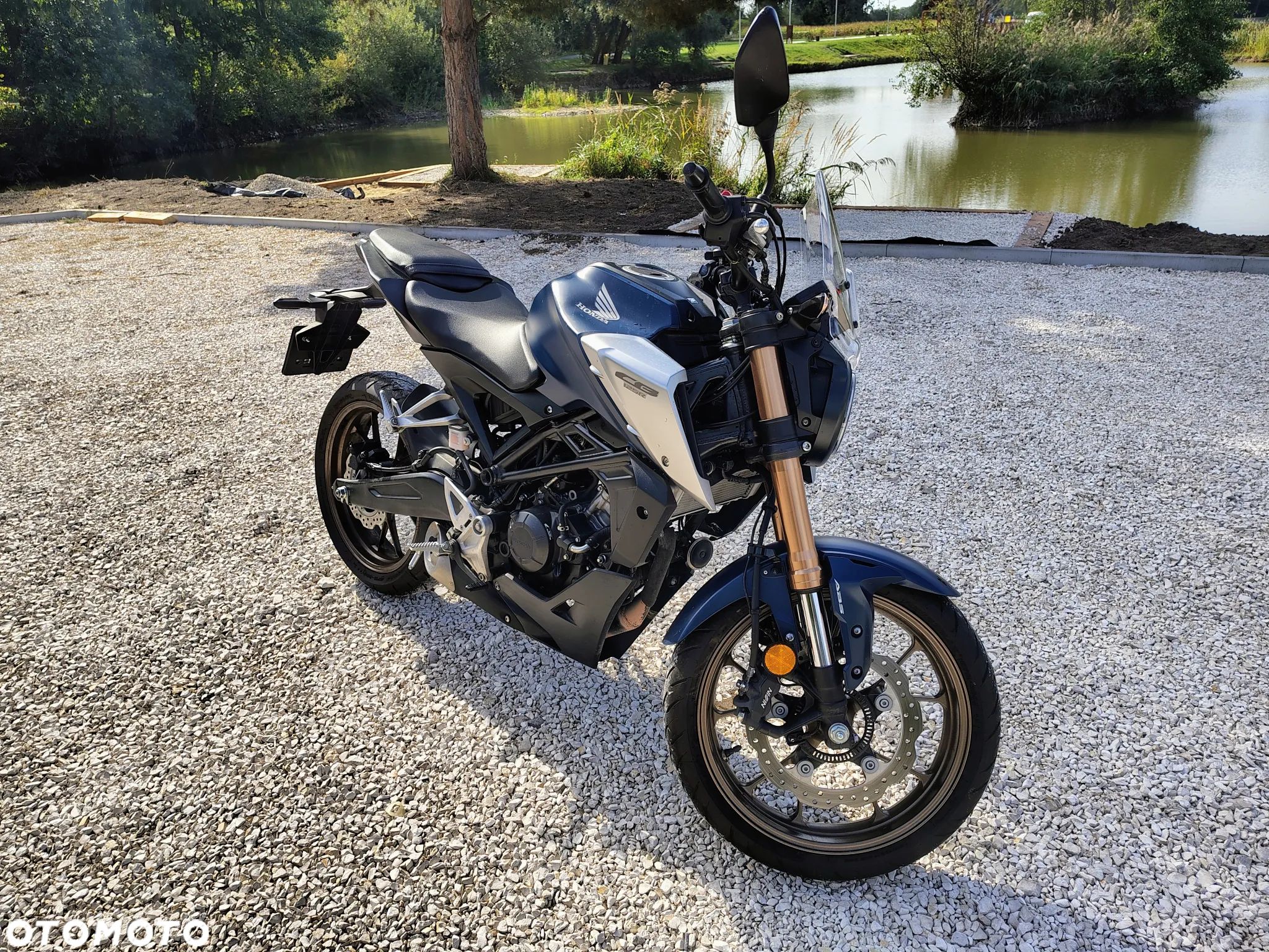 Honda CB - 1