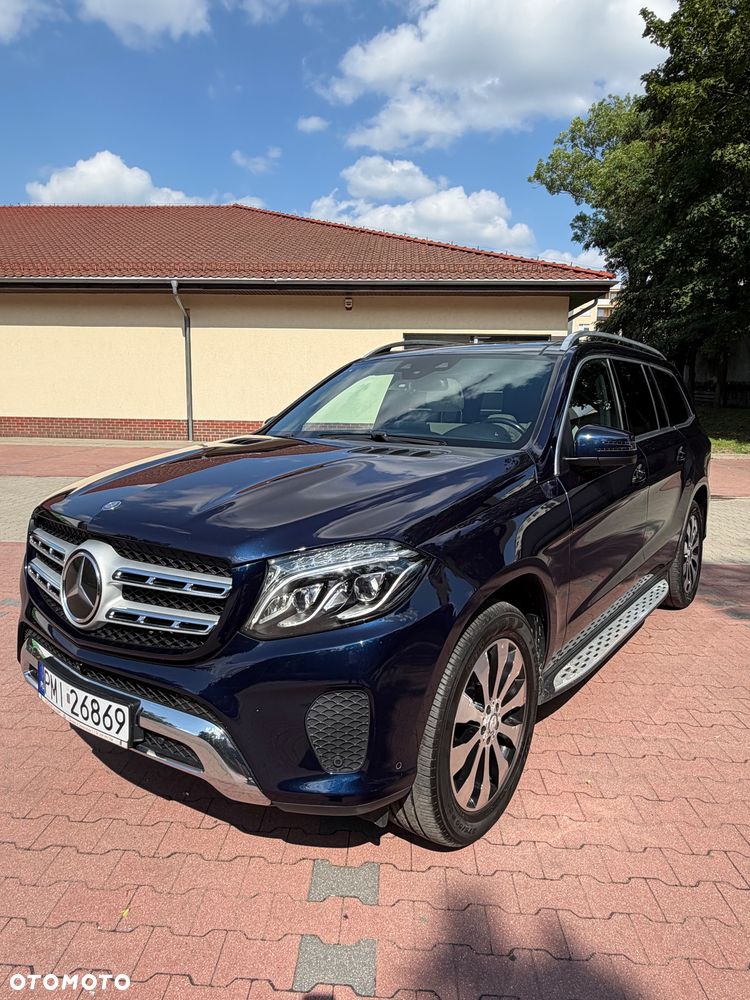 Mercedes-Benz GLS - 1