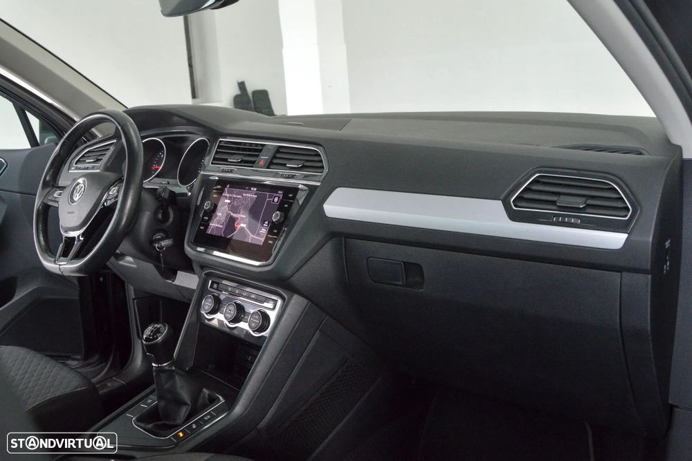 VW Tiguan 1.6 TDI Confortline - 10