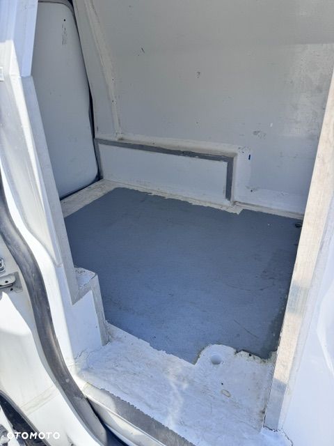 Volkswagen Caddy - 3