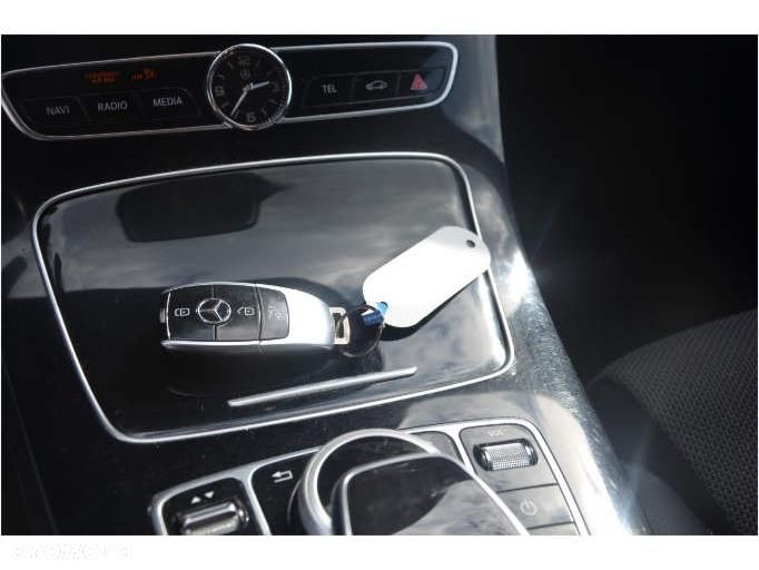 Mercedes-Benz Klasa E - 18
