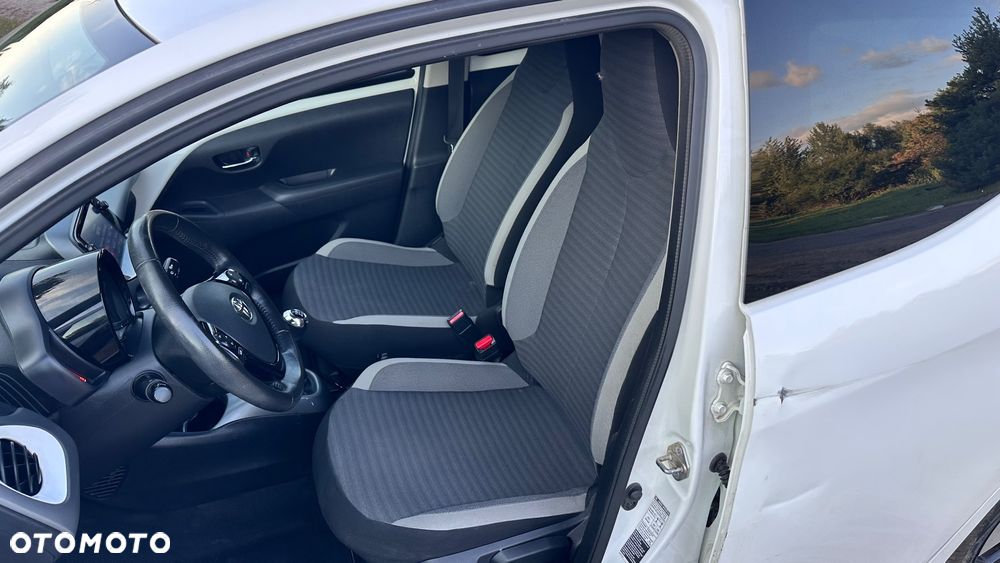 Toyota Aygo 1.0 VVT-i Color Edition - 25