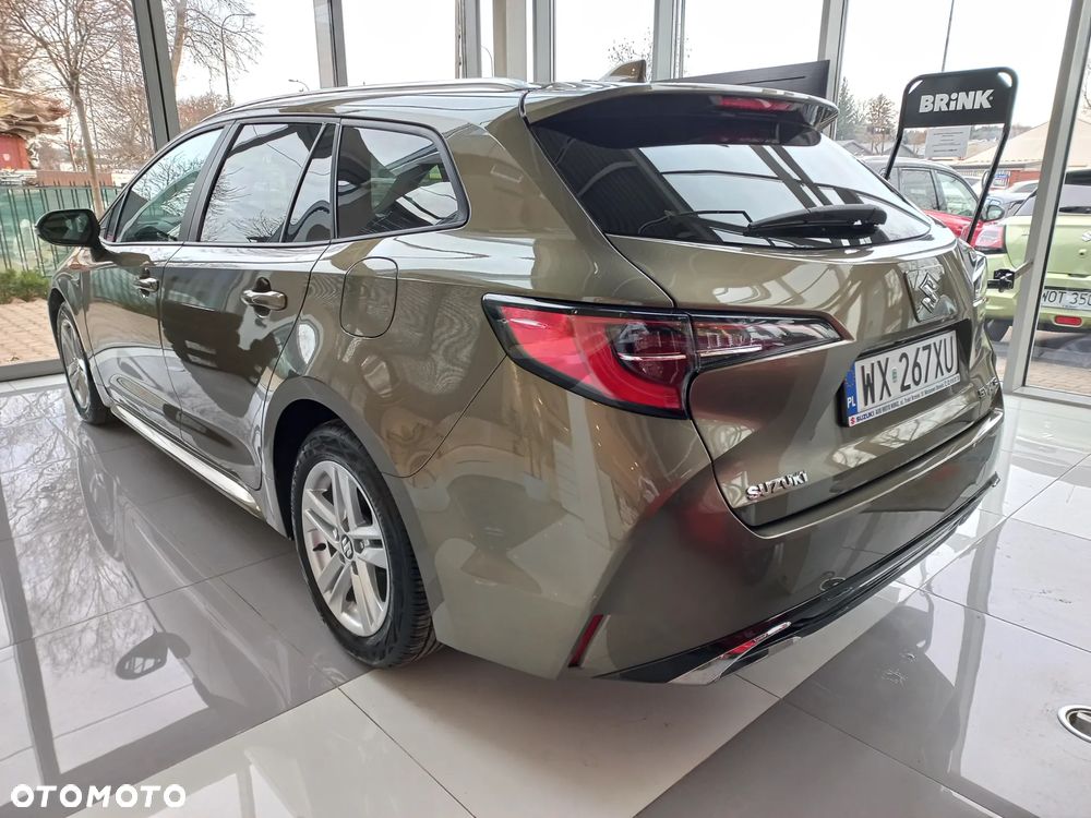 Suzuki Swace 1.8 Hybrid Premium Plus CVT - 8