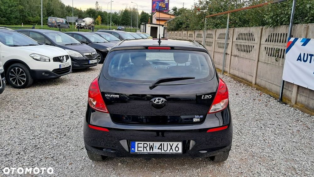 Hyundai i20 1.2 Trend - 29