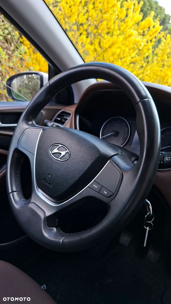 Hyundai i20 1.2 Fresh - 21