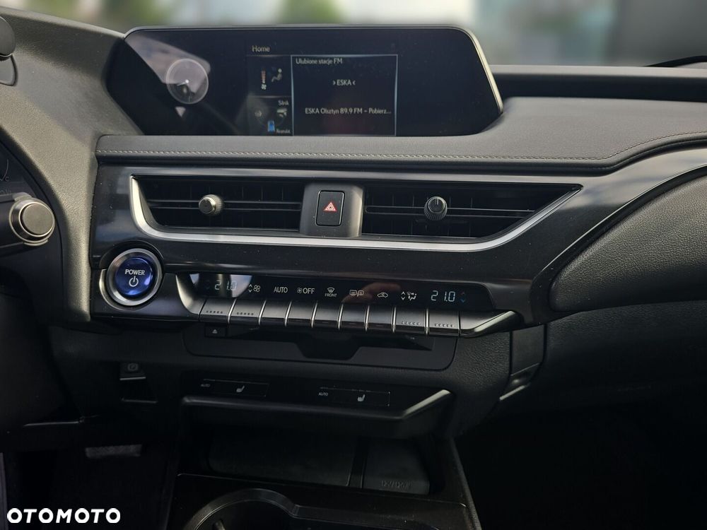Lexus UX 250h GPF Business Edition 2WD - 14