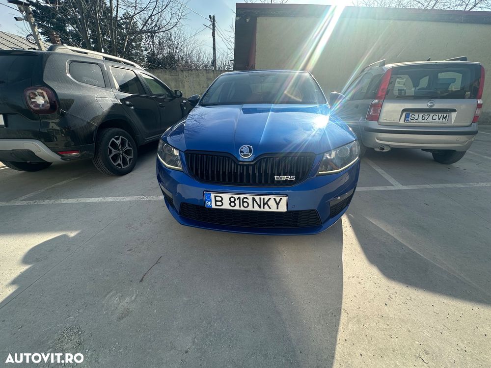 Skoda Octavia 2.0 TSI DSG RS - 6