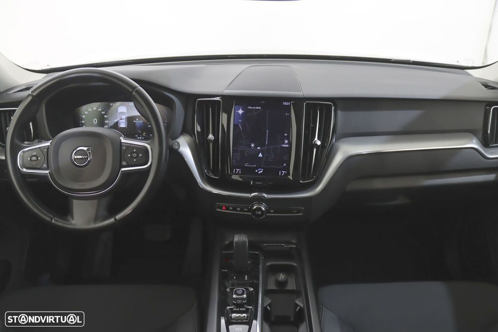 Volvo XC 60 2.0 T8 PHEV Momentum AWD - 9