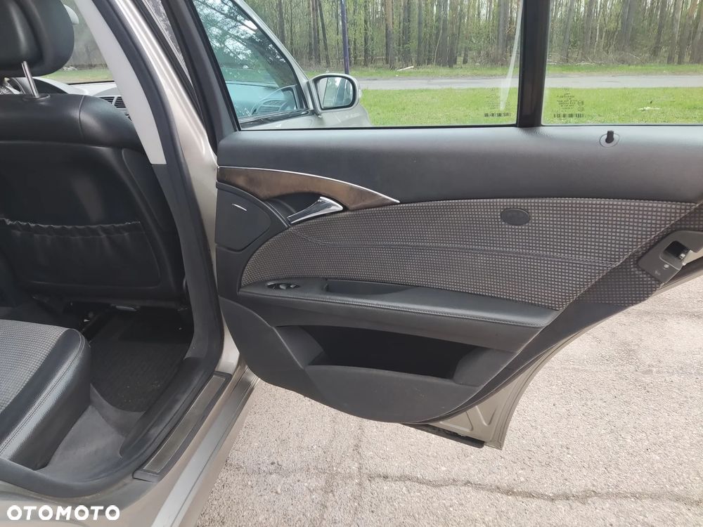 Mercedes-Benz Klasa E 200 Kompressor Automatik Avantgarde - 17